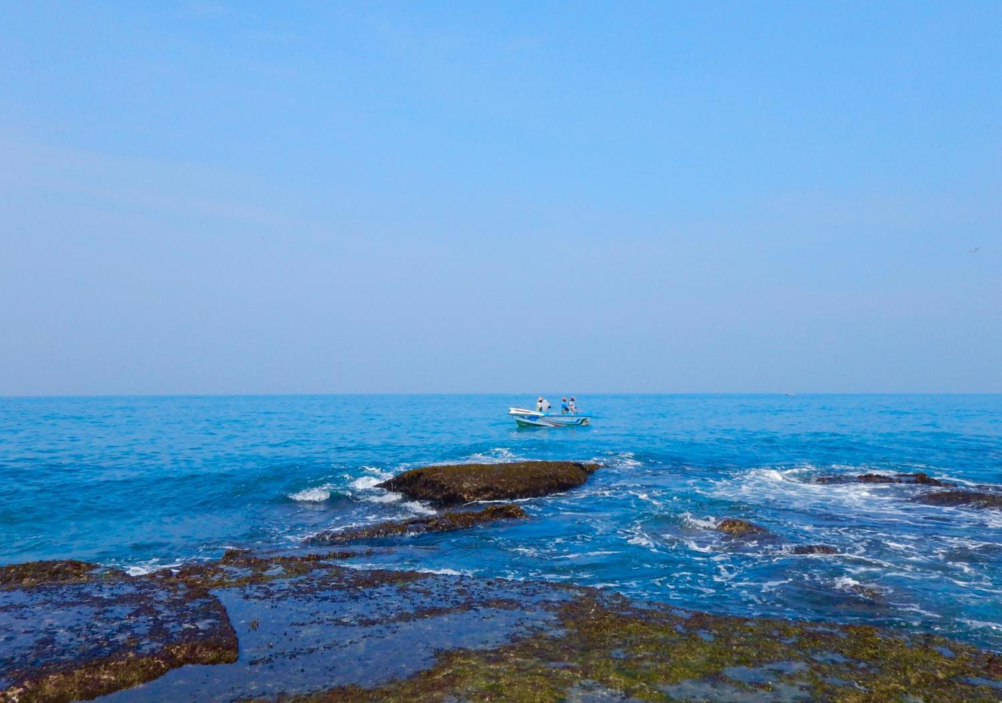 Negombo Morawala Beach Villa Esterno foto